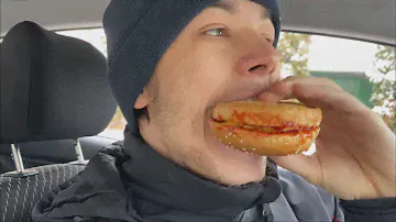 САМЫЙ ДЕШЕВЫЙ БУРГЕР В BURGER KING - 48 РУБЛЕЙ И ОН ВАШ!